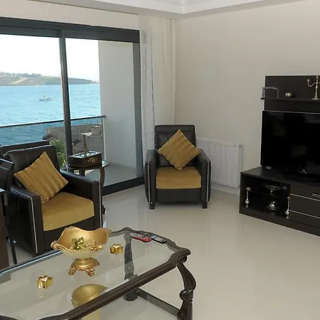 アパート Saatli Çeşme