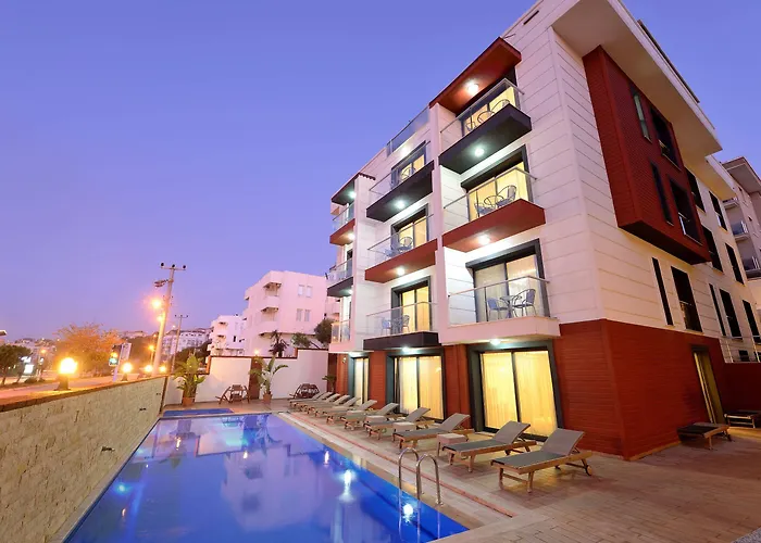 萨特雷区套房公寓 Çeşme