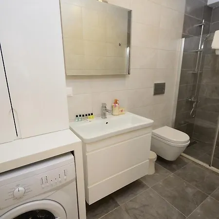 Saatli Apartment Çeşme