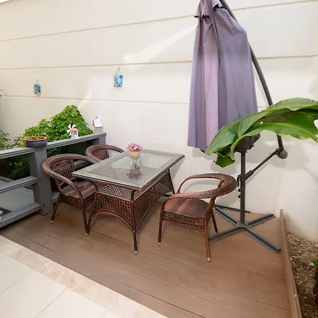 Saatli Apartment Çeşme